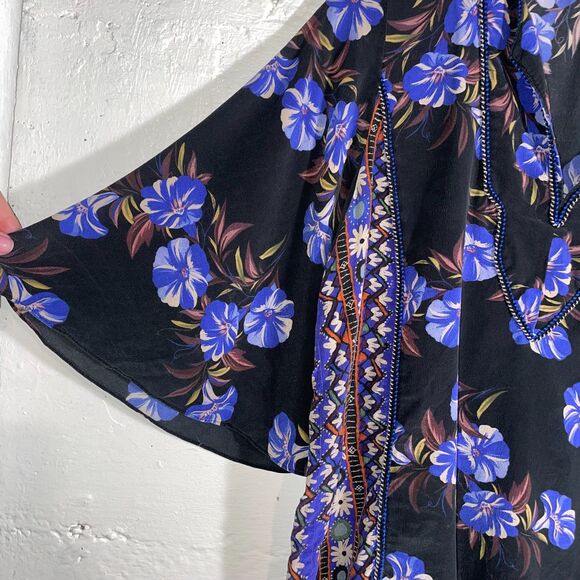 Kobi Halperin Silk Floral Blouse Women’s Size M Embroidered Batwing Sleeve - Picture 3 of 8